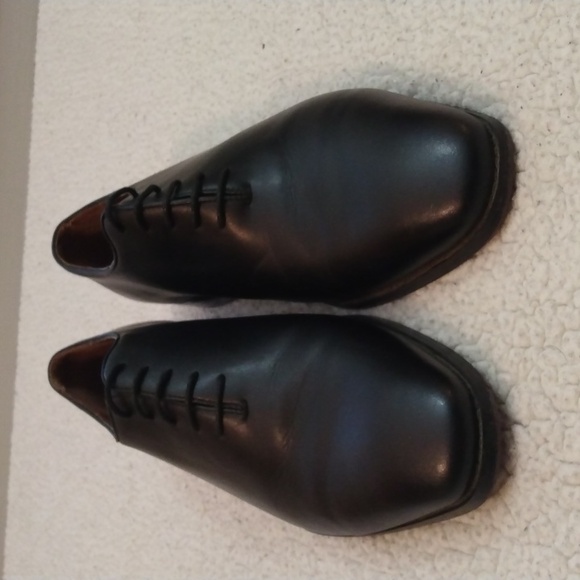 Like New Dolcara Black Wholecut Leather Shoes 10.5 US = 44 EU - Picture 5 of 15